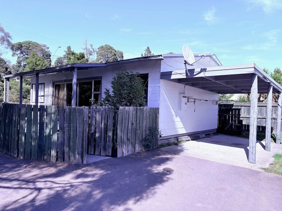 Sala St, Whakarewarewa, Rotorua, two houses on one title